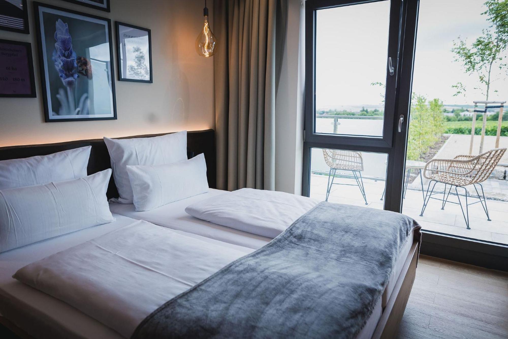 Mommenheim Weinzuhause Hotel-Restaurant-Vinothek מראה חיצוני תמונה